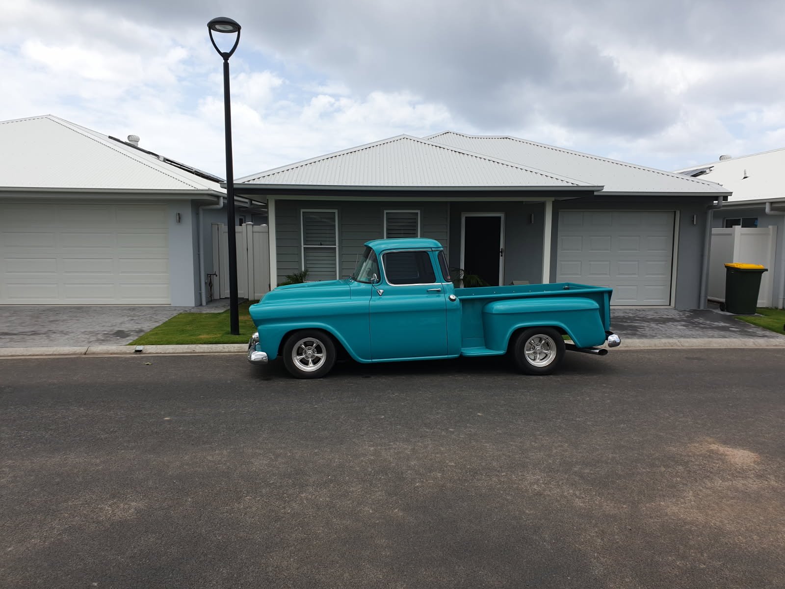 1959 CHEVROLET APACHE 2D UTILITY 
