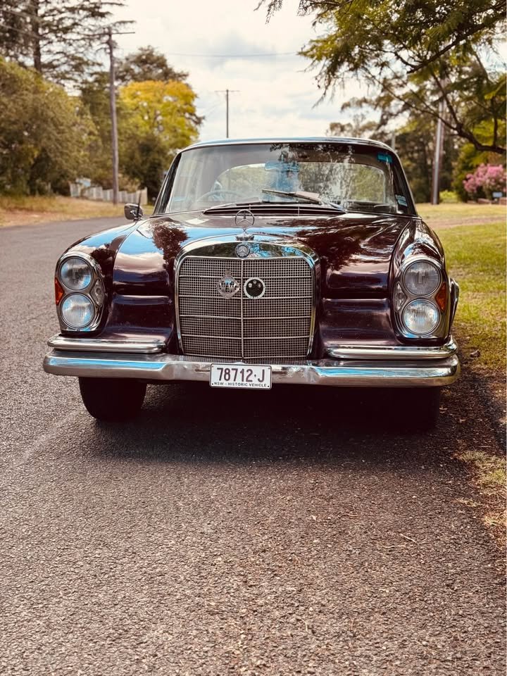 1963 MERCEDES-BENZ 300 SE 3 SP AUTOMATIC 2D COUPE