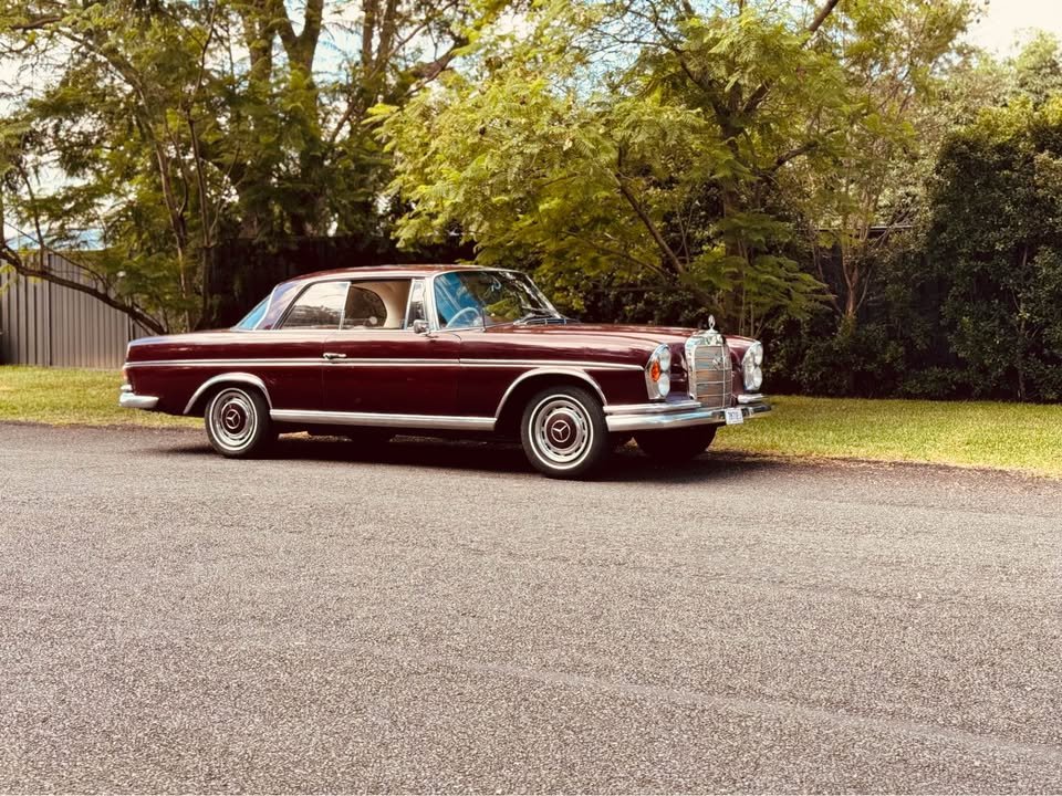 1963 MERCEDES-BENZ 300 SE 3 SP AUTOMATIC 2D COUPE