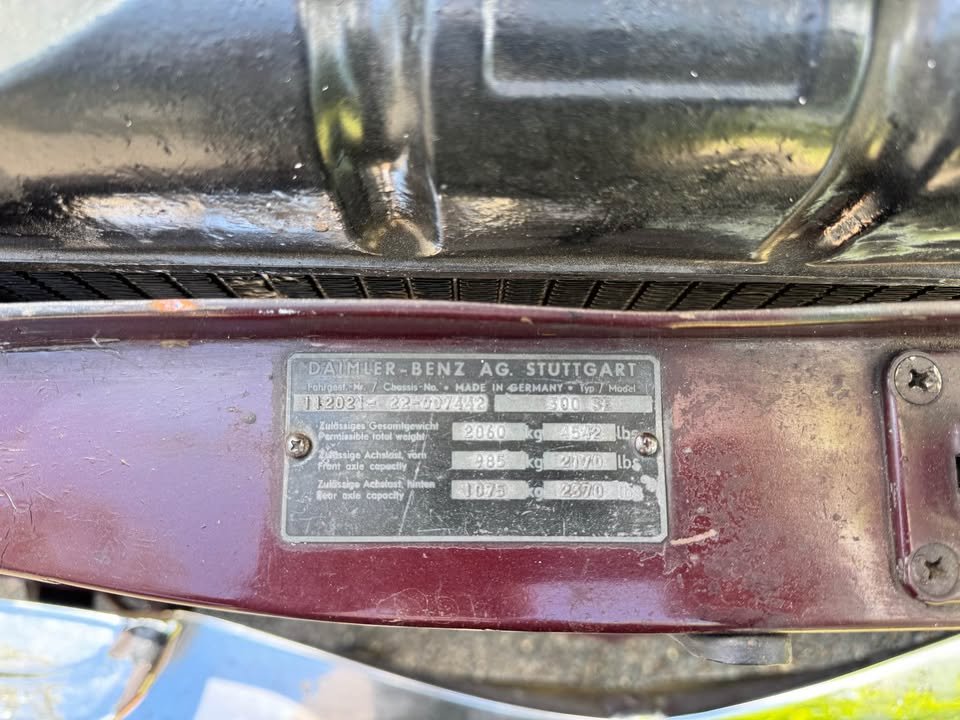 1963 MERCEDES-BENZ 300 SE 3 SP AUTOMATIC 2D COUPE