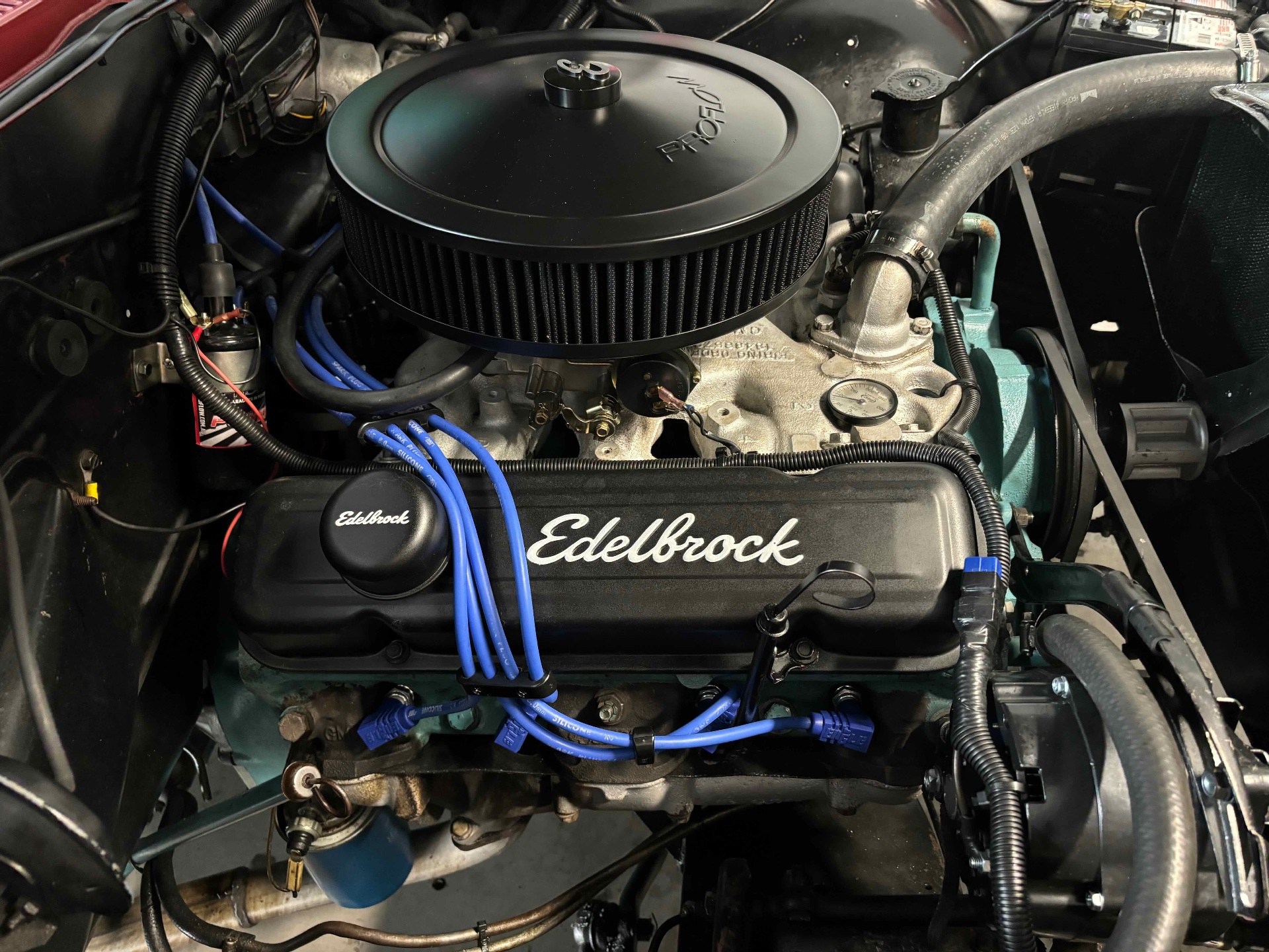 1961 PONTIAC BONNEVILLE SEDAN