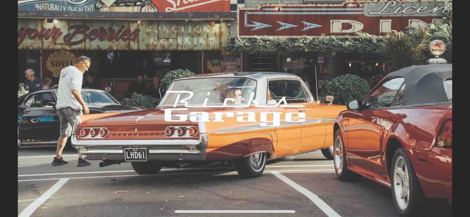 1961 PONTIAC BONNEVILLE SEDAN