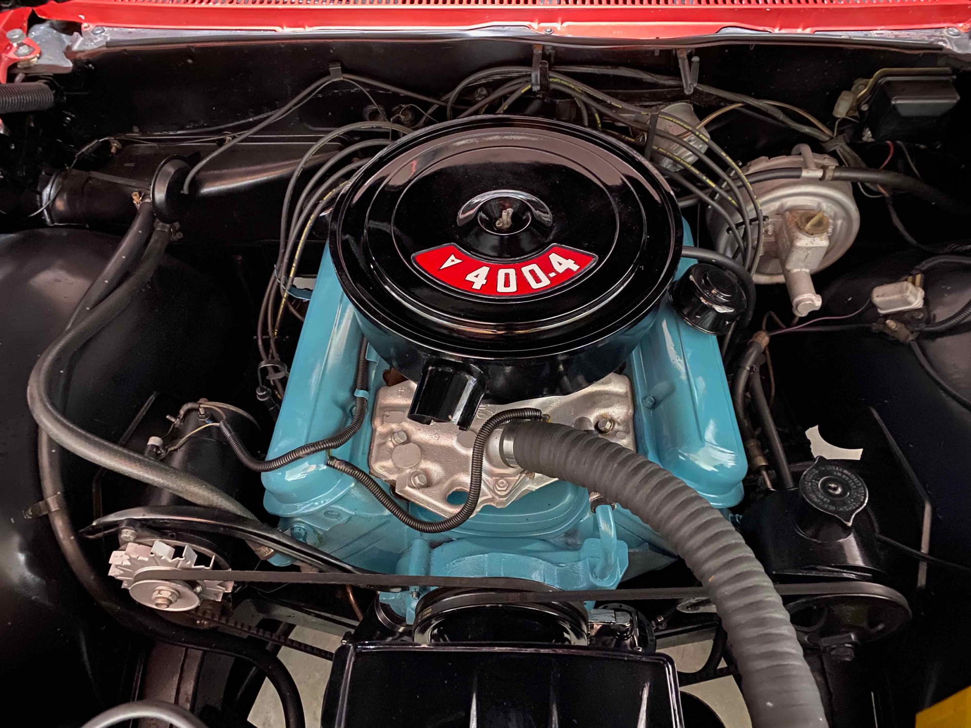 1961 PONTIAC BONNEVILLE SEDAN