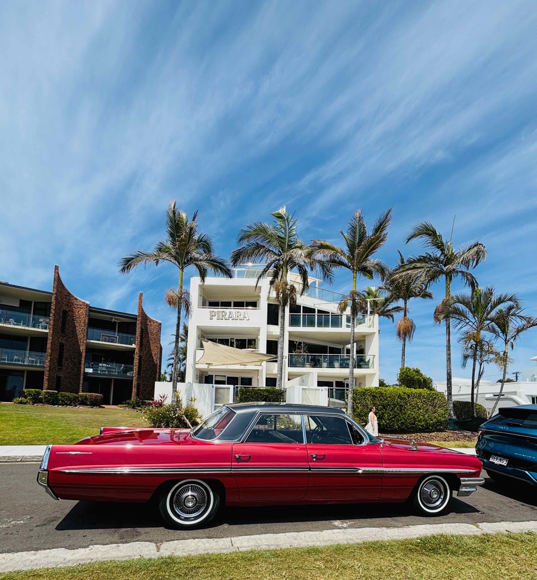 1961 PONTIAC BONNEVILLE SEDAN