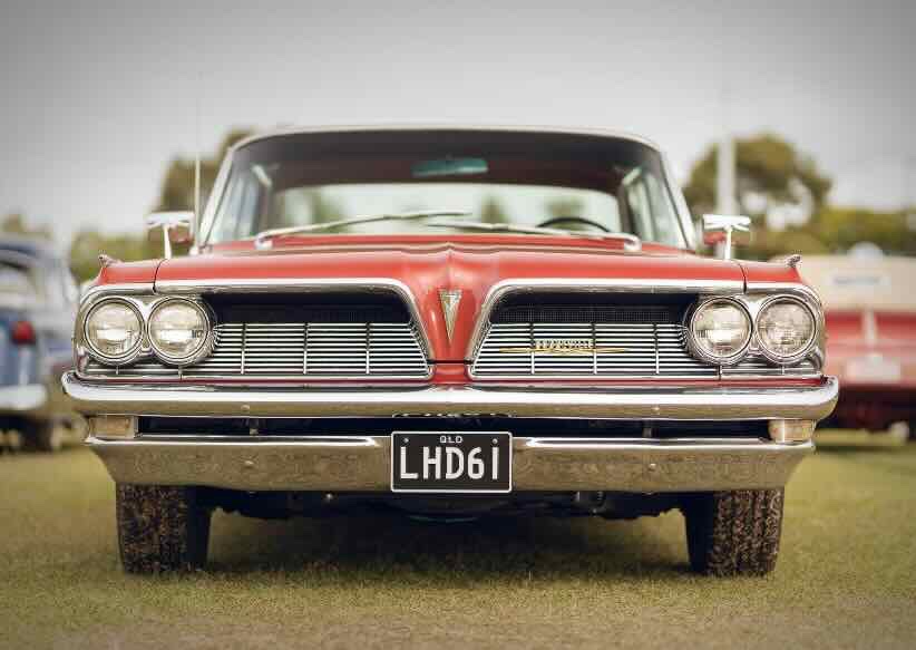 1961 PONTIAC BONNEVILLE SEDAN