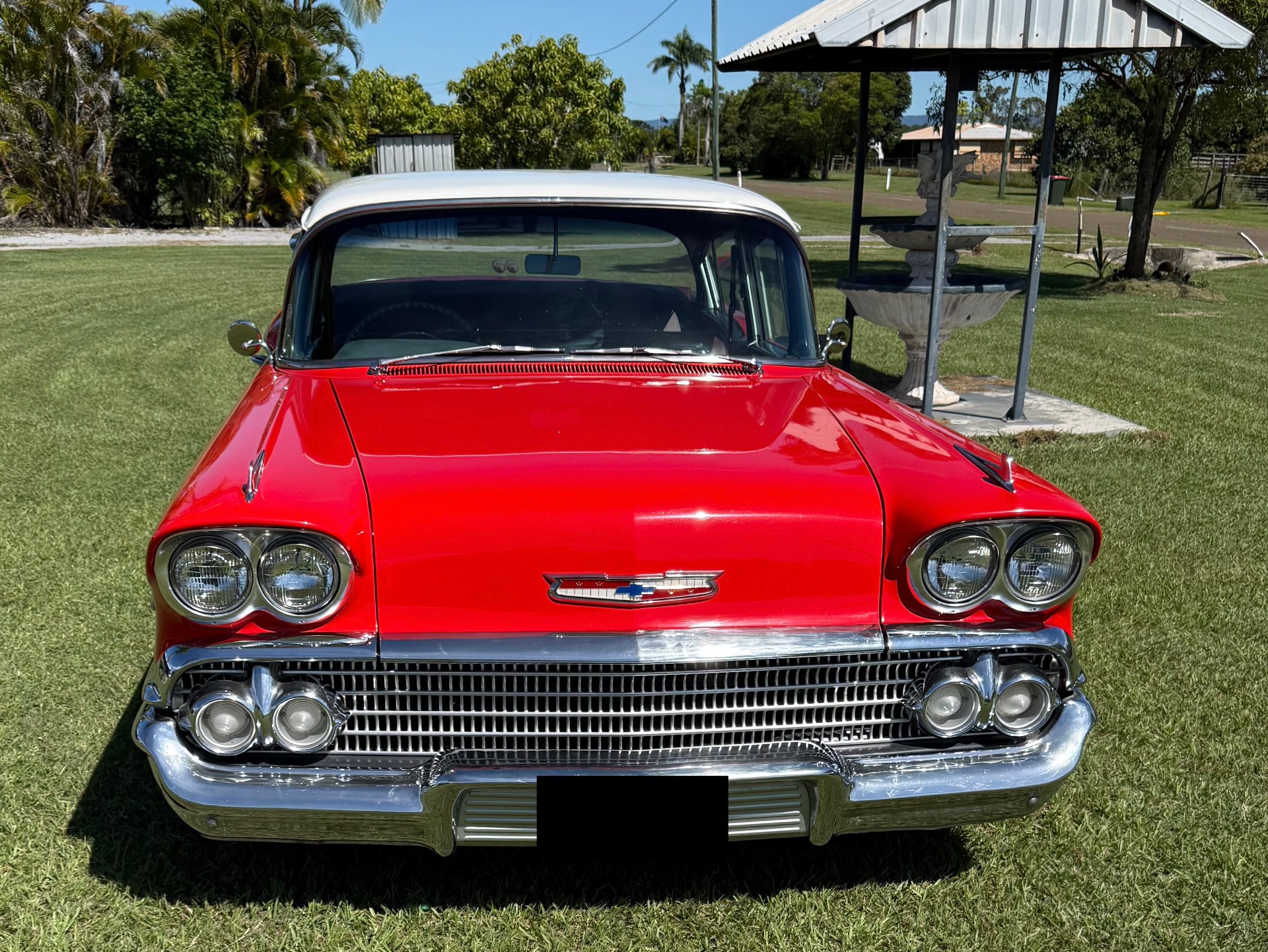 1958 CHEVROLET BISCAYNE SEDAN 
