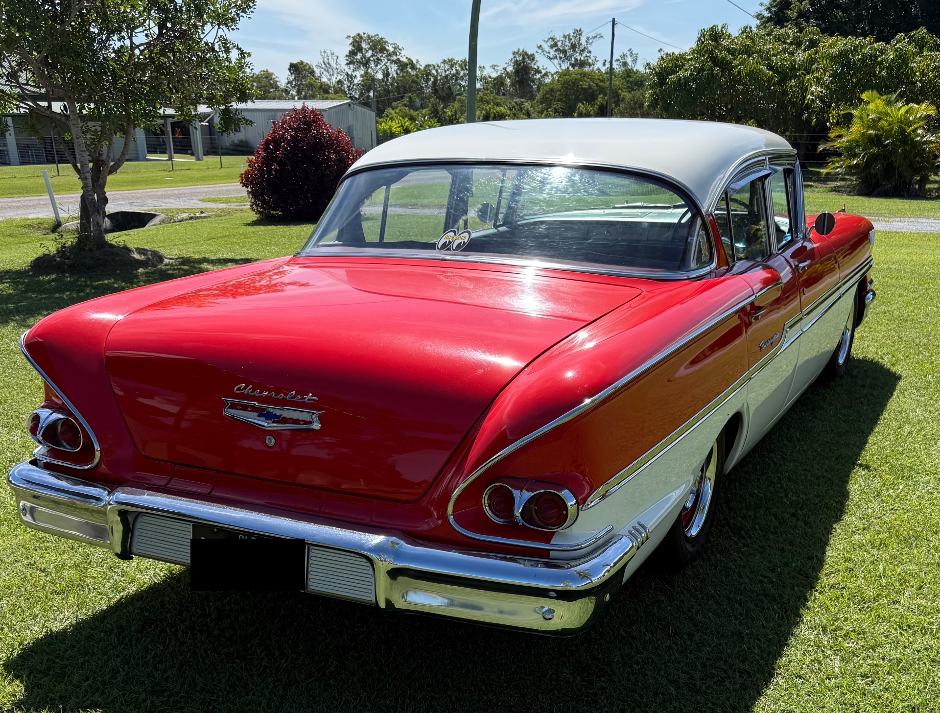 1958 CHEVROLET BISCAYNE SEDAN