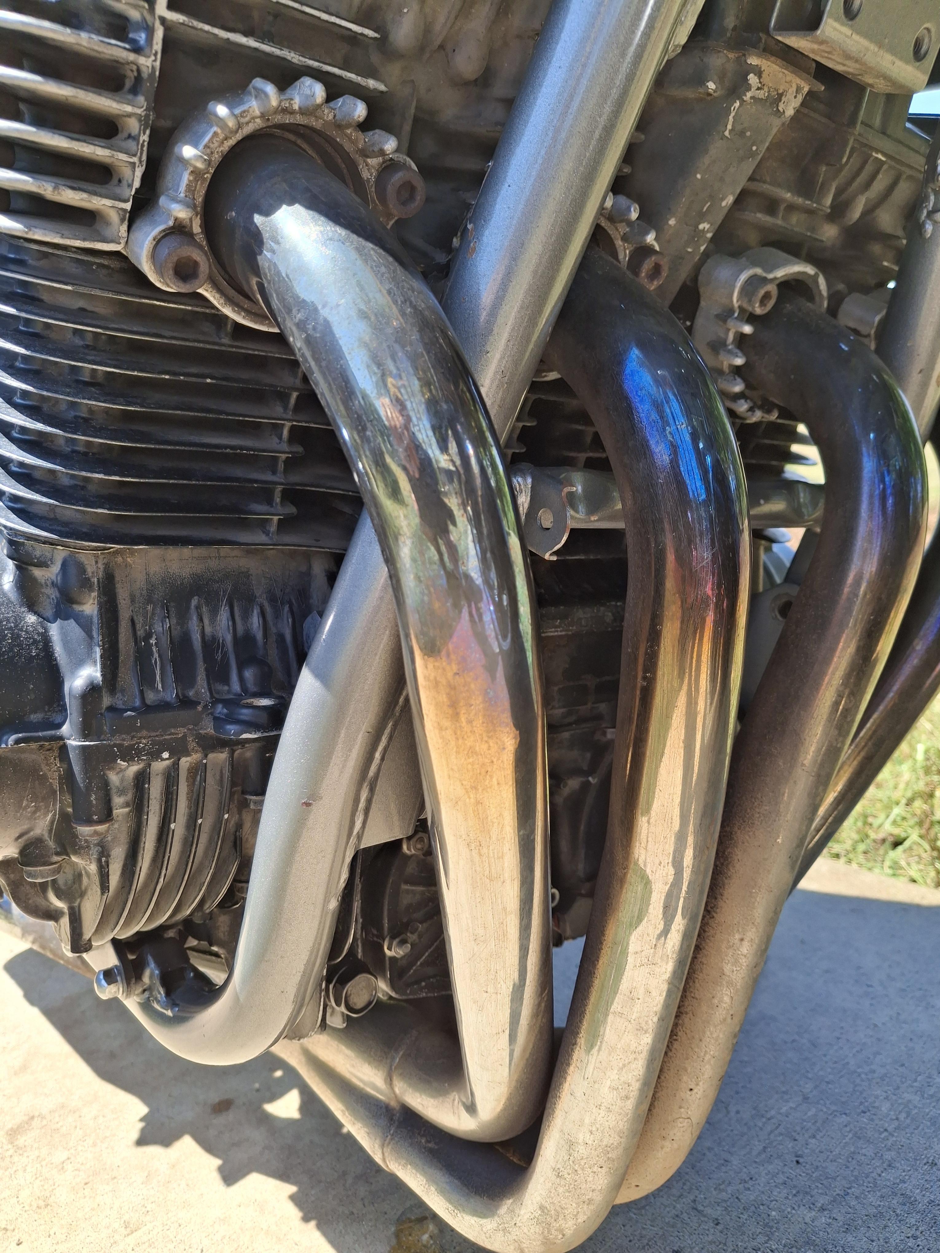 1983 SUZUKI GSX1100S KATANA ROAD