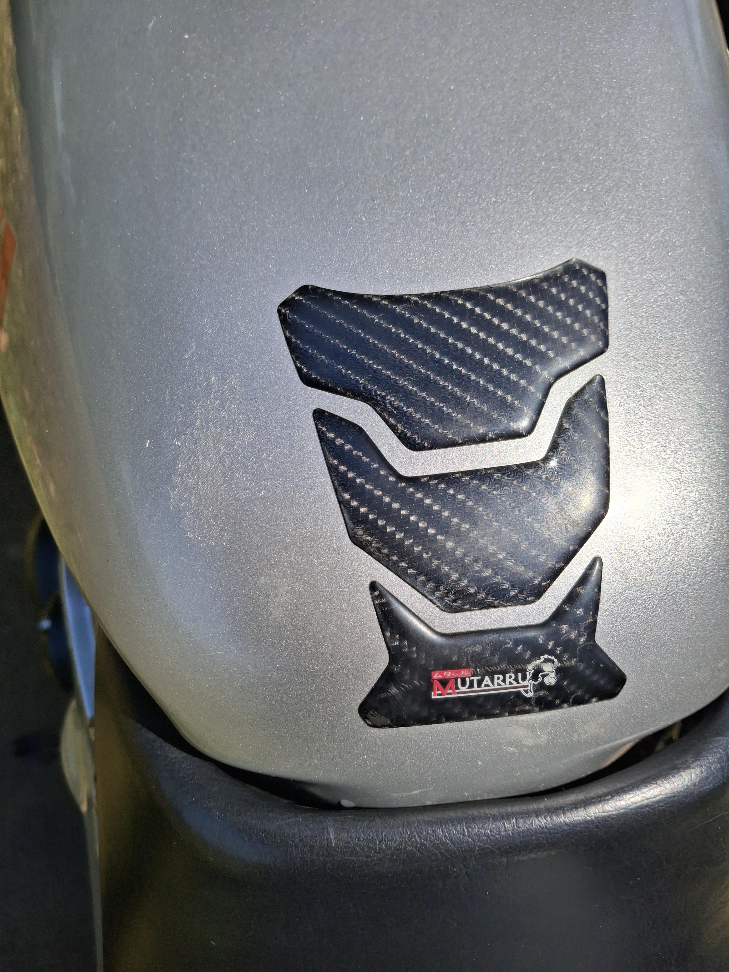 1983 SUZUKI GSX1100S KATANA ROAD