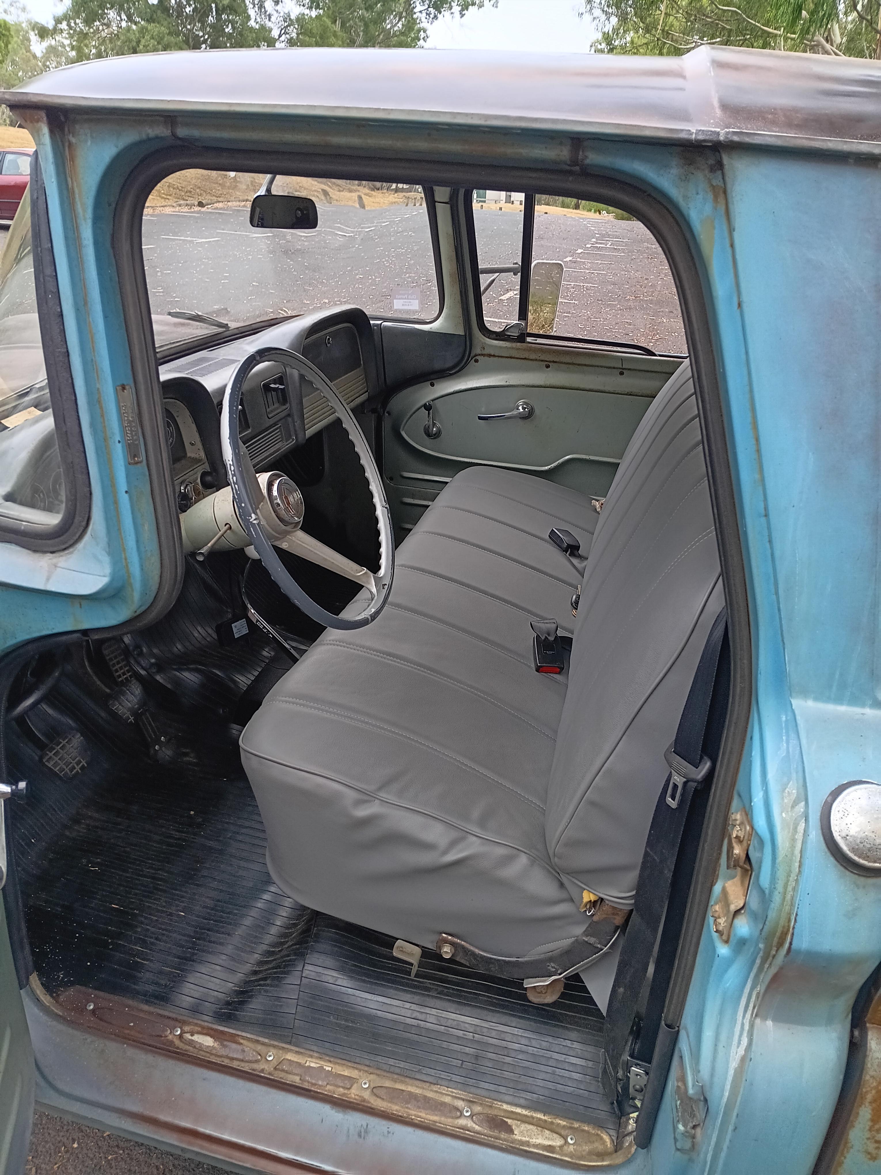 1961 CHEVROLET APACHE 10 FLEETSIDE 3 SP MANUAL PICKUP