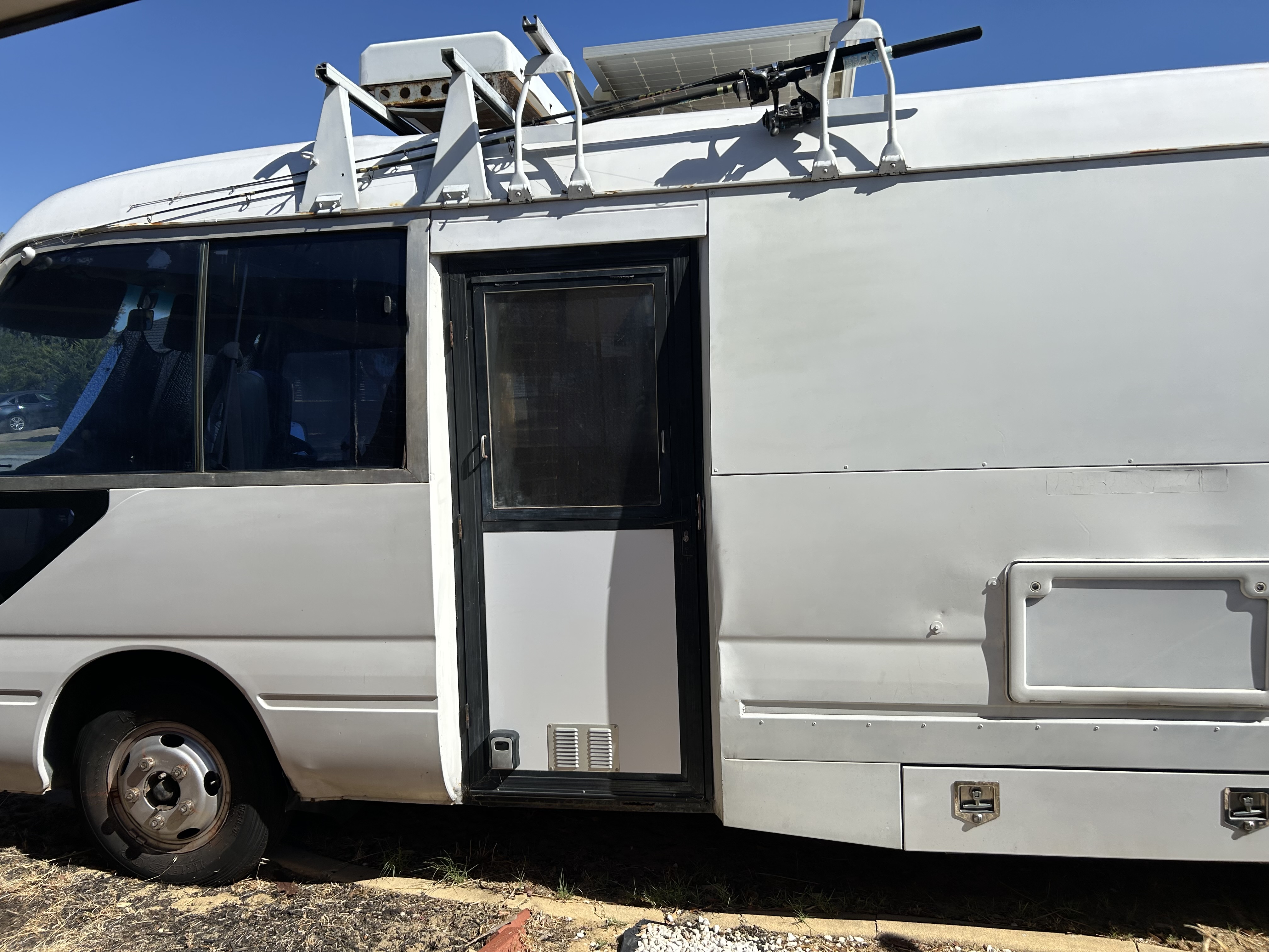 1994 TOYOTA COASTER MANUAL MOTORHOME