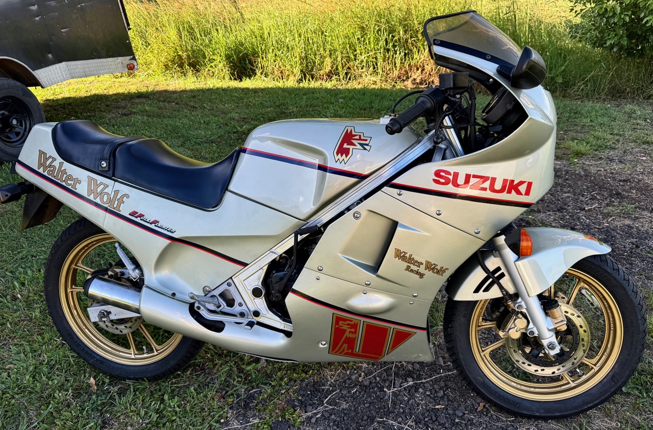 1987 SUZUKI RG250 WALTER WOLF RACING EDITION SPORTS