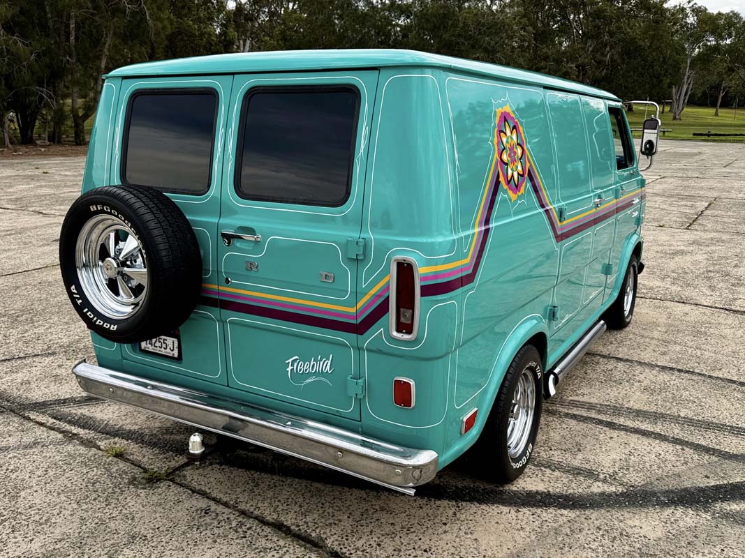 1969 FORD ECONOLINE 100 302W AUTOMATIC VAN