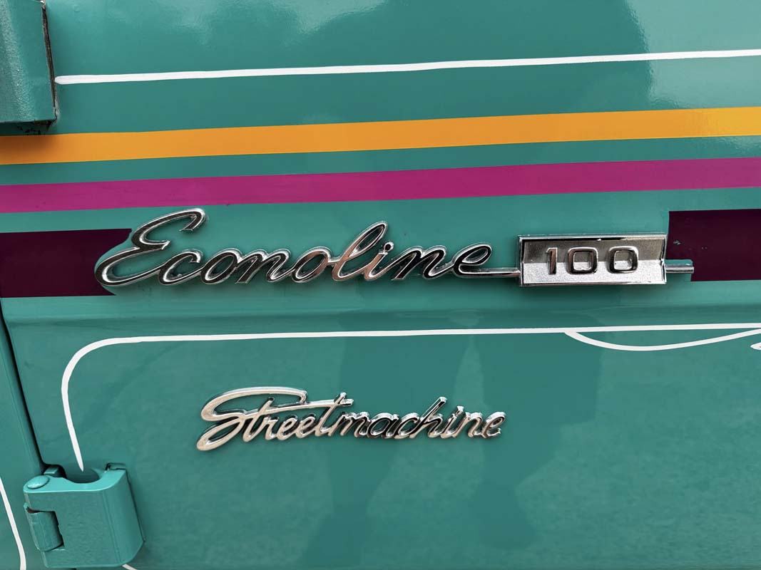 1969 FORD ECONOLINE 100 302W AUTOMATIC VAN