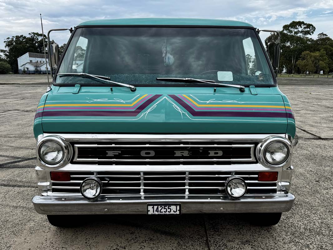 1969 FORD ECONOLINE 100 302W AUTOMATIC VAN