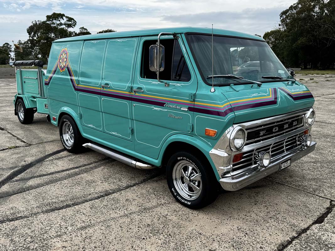 1969 FORD ECONOLINE 100 302W AUTOMATIC VAN