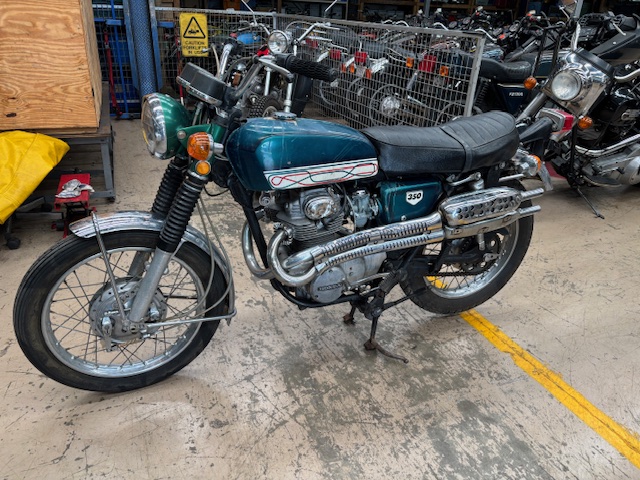 1969 HONDA CB350 TWIN ROAD