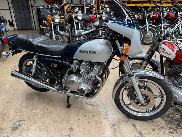 1978 SUZUKI GS750 ROAD
