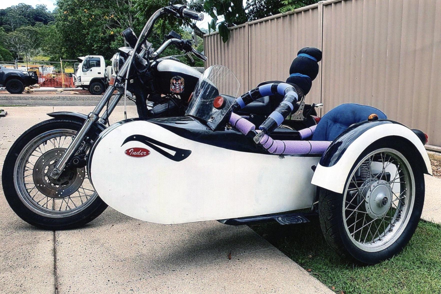 2024 INDER ROYAL SIDE CAR