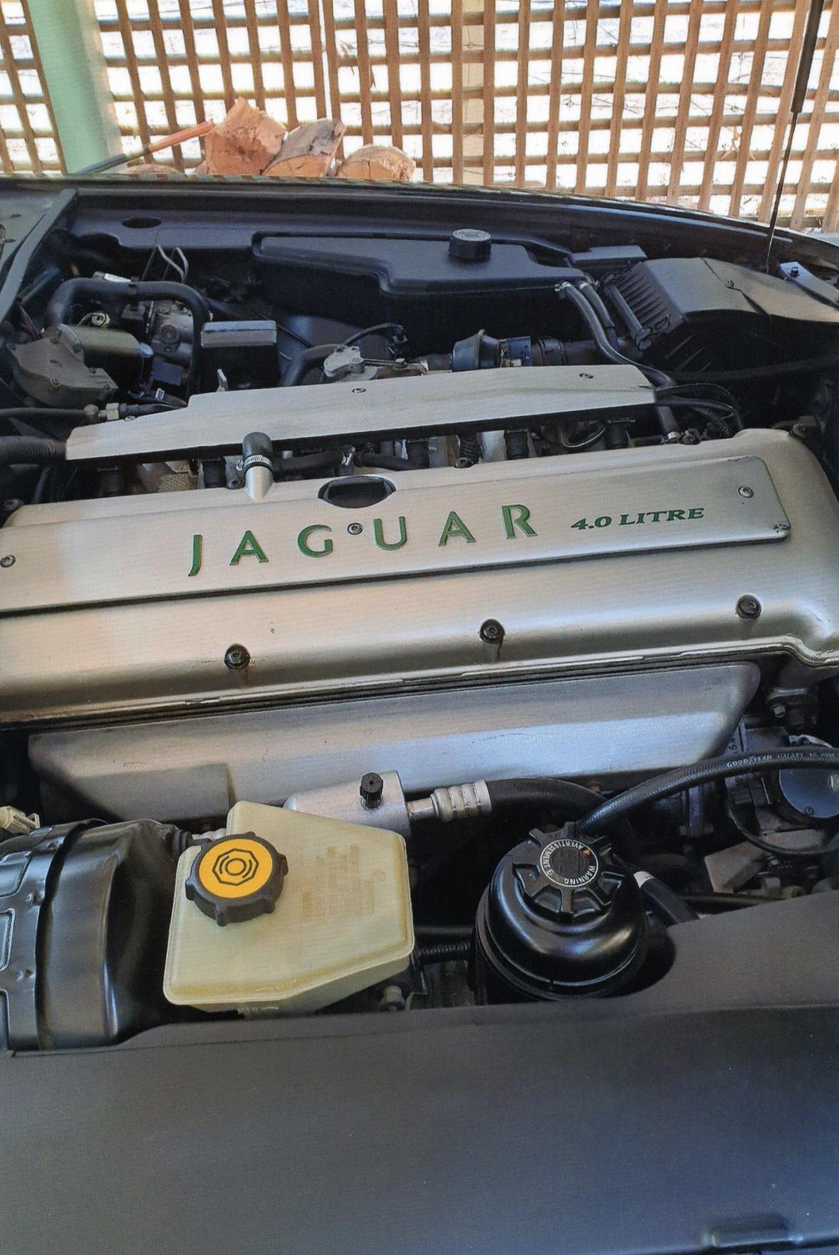 1996 JAGUAR XJ 300 SPORT SEDAN