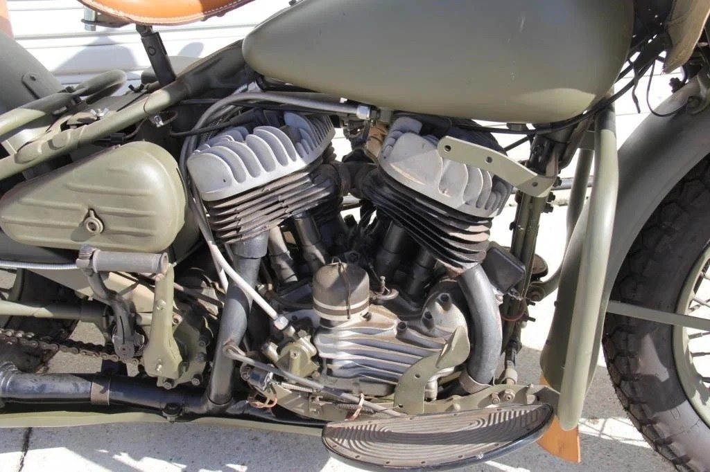 1942 HARLEY-DAVIDSON WLA ROAD