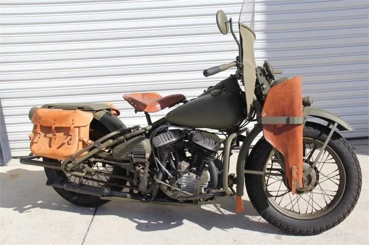 1942 HARLEY-DAVIDSON WLA ROAD