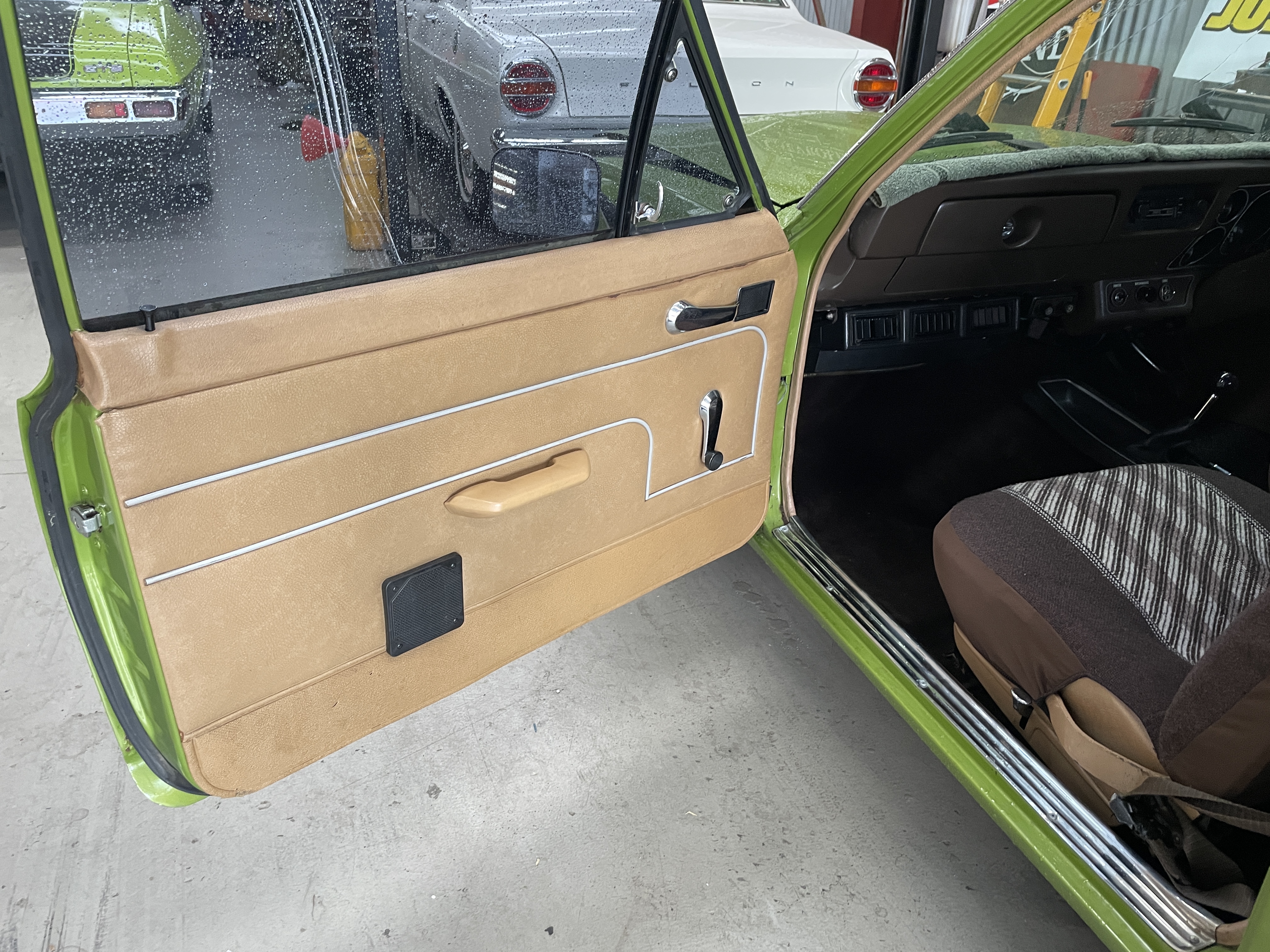 1973 HOLDEN TORANA LJ S 4 SP MANUAL 2D SEDAN