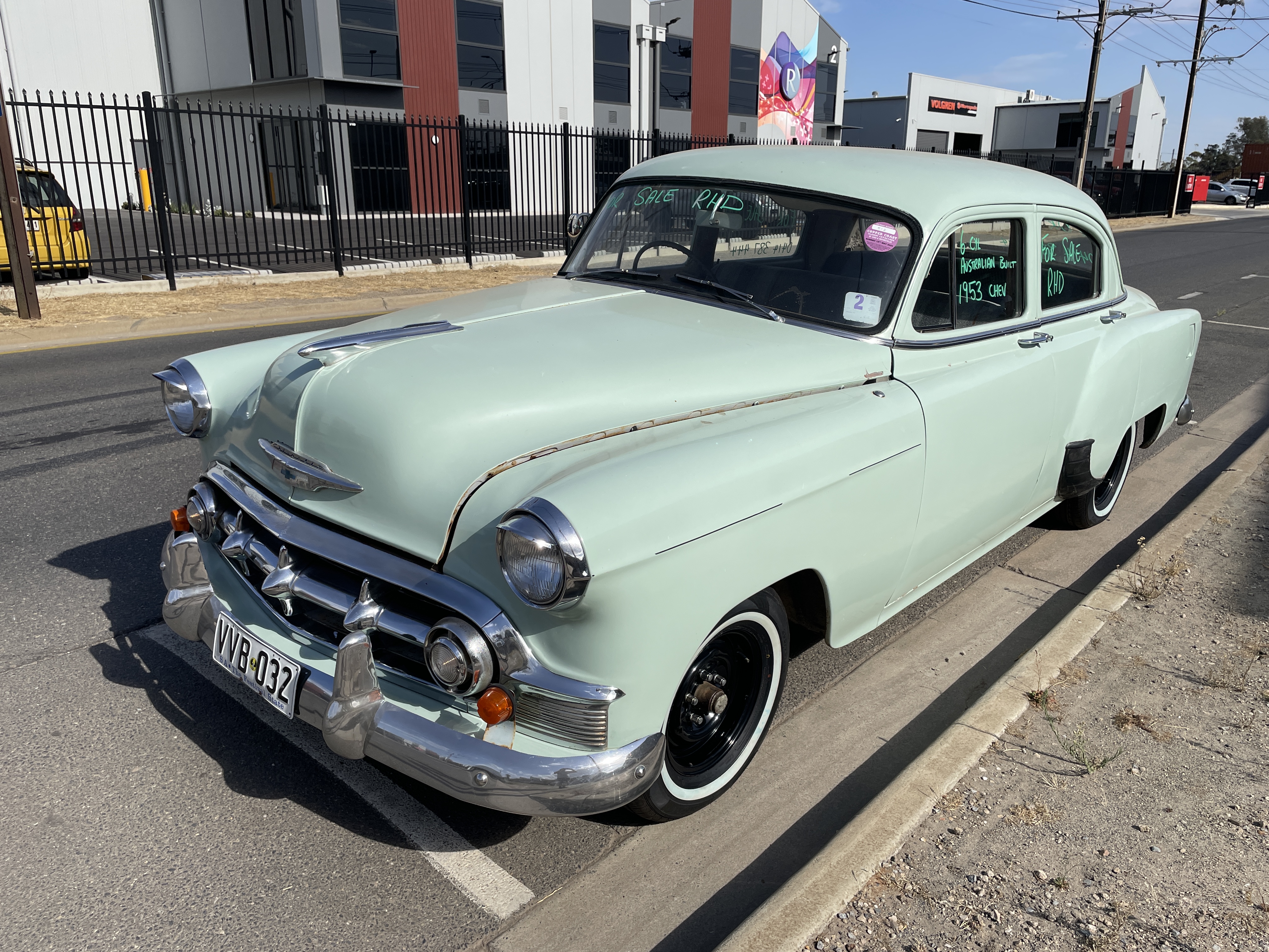 1953 CHEVROLET FLEETLINE 3 SP MANUAL SEDAN