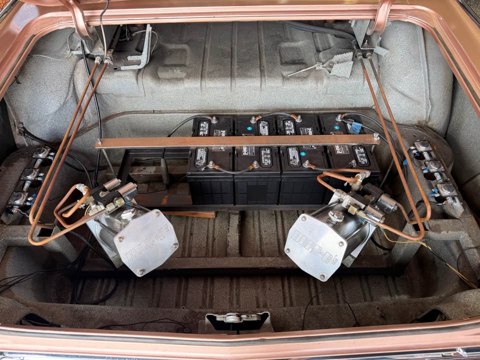 1964 OLDSMOBILE DYNAMIC 88 2D SPORTS COUPE