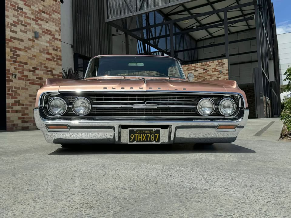 1964 OLDSMOBILE DYNAMIC 88 2D SPORTS COUPE