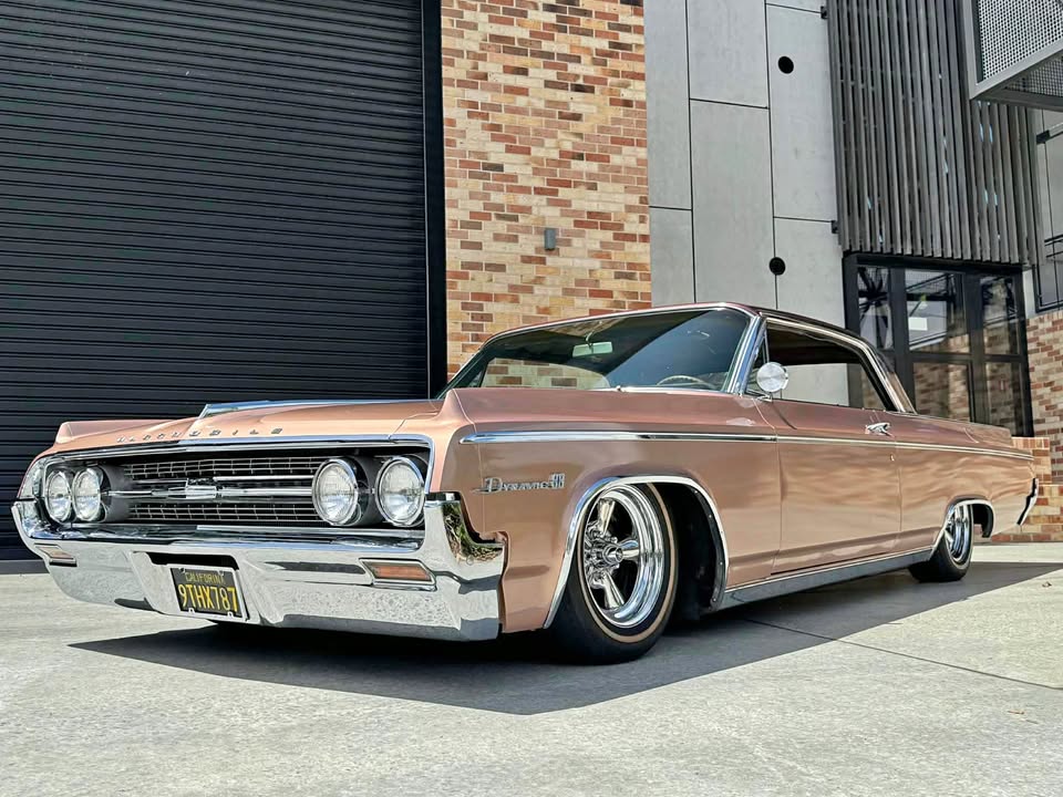 1964 OLDSMOBILE DYNAMIC 88 2D SPORTS COUPE