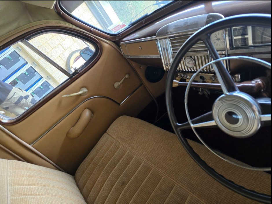 1946 DESOTO SUPER DELUXE 3 SP MANUAL 4D SEDAN