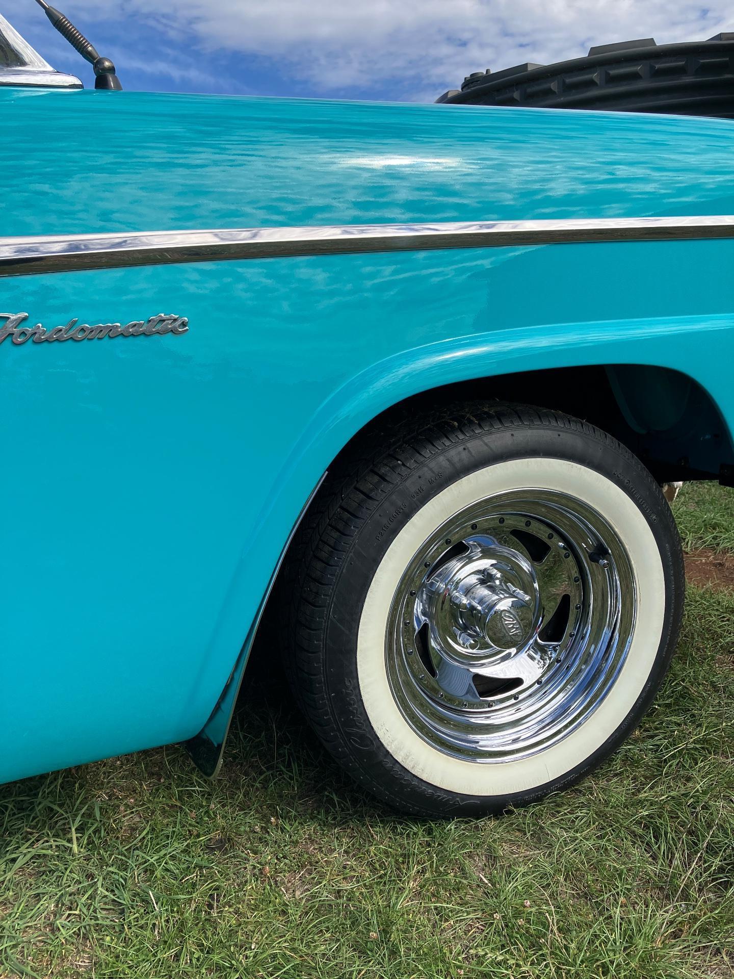 1958 FORD CUSTOMLINE STAR SEDAN