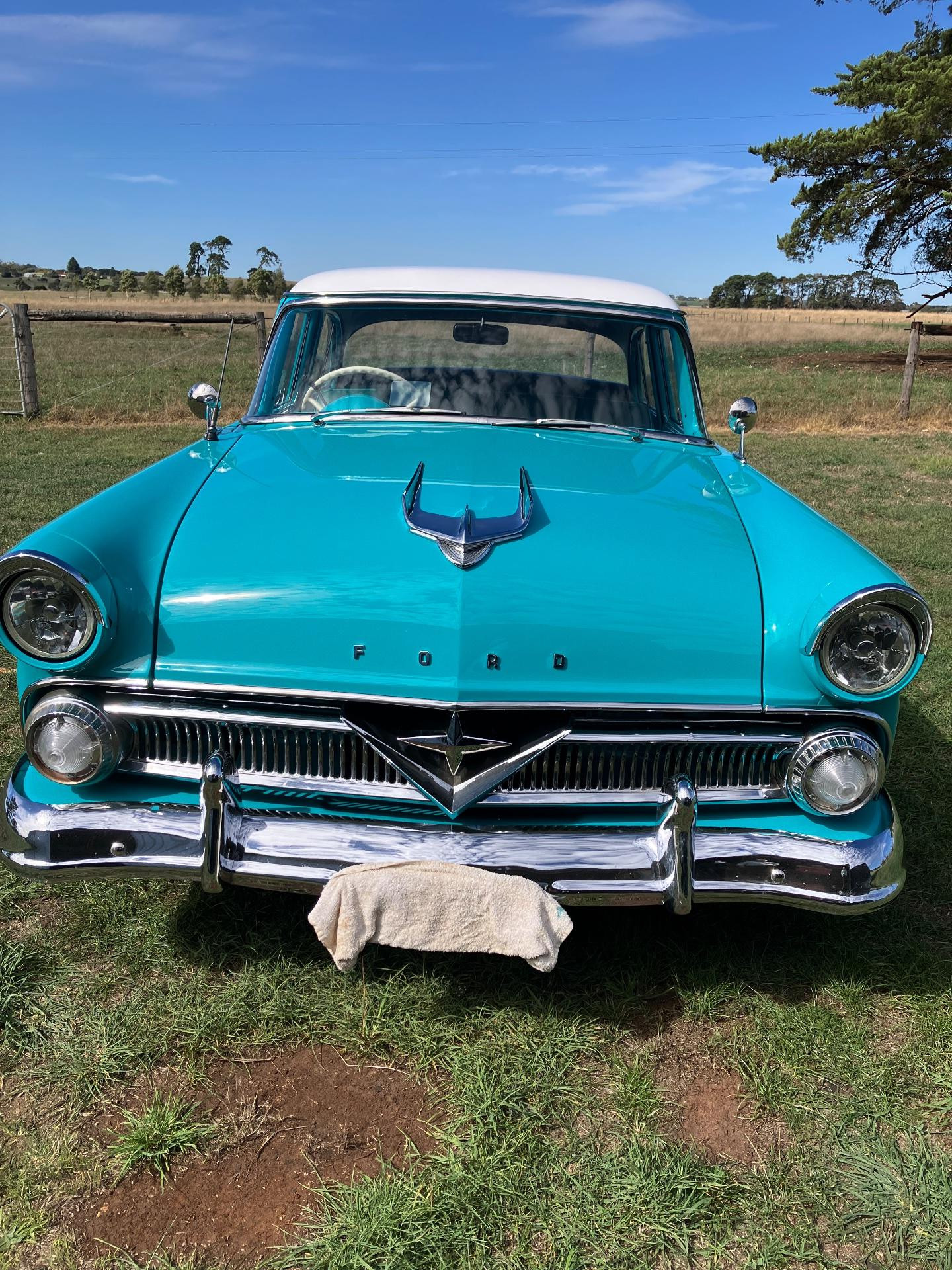 1958 FORD CUSTOMLINE STAR SEDAN