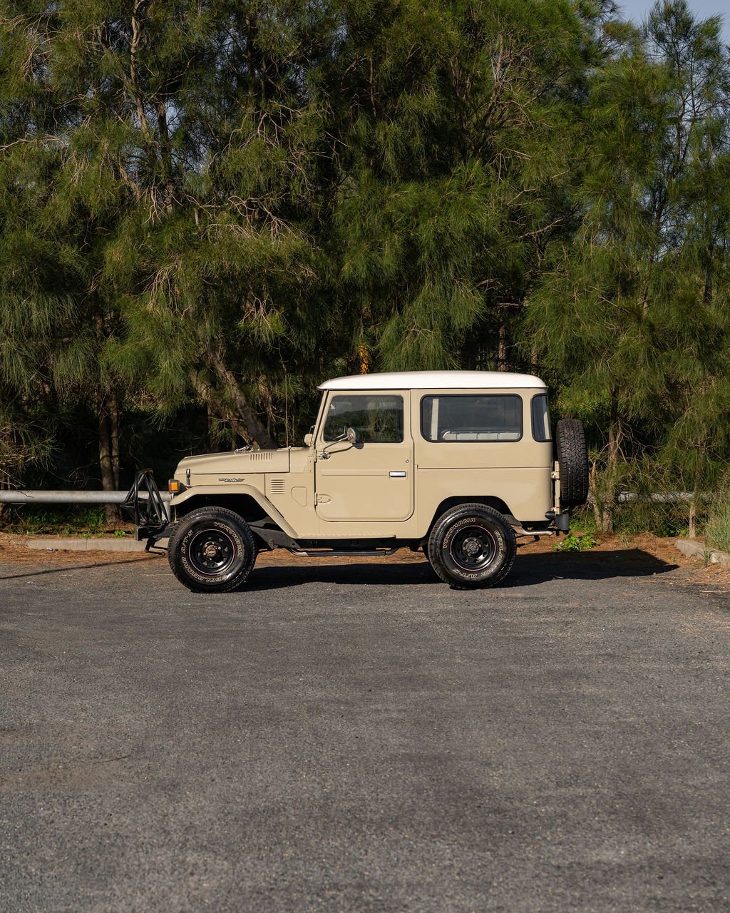 1976 TOYOTA LANDCRUISER FJ40 2D HARDTOP