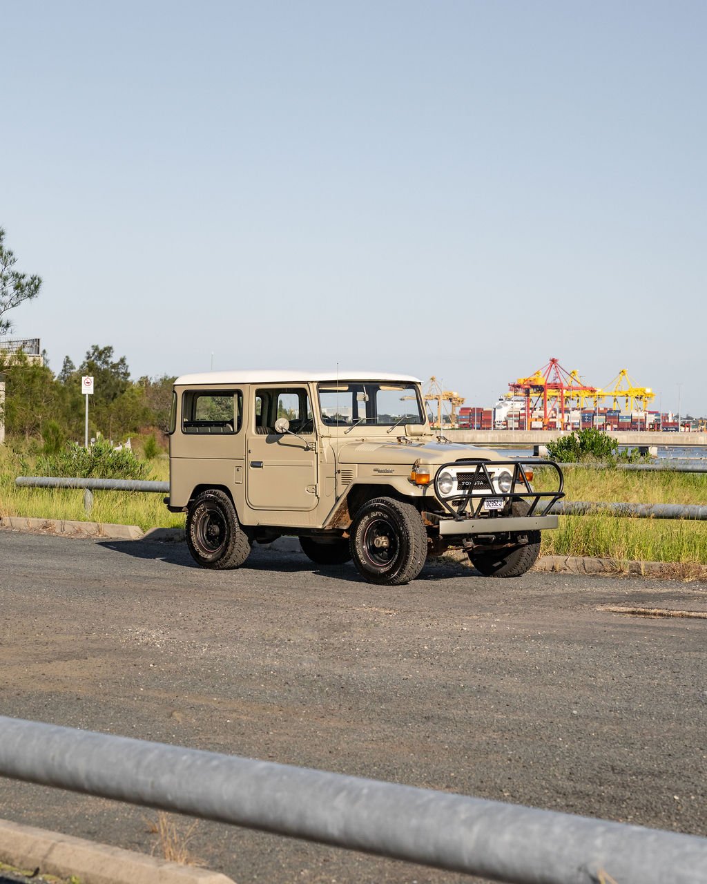 1976 TOYOTA LANDCRUISER FJ40 2D HARDTOP