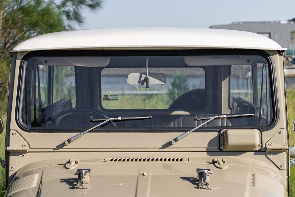 1976 TOYOTA LANDCRUISER FJ40 2D HARDTOP