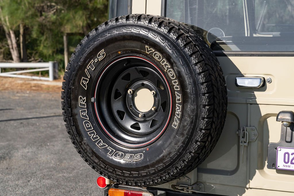 1976 TOYOTA LANDCRUISER FJ40 2D HARDTOP