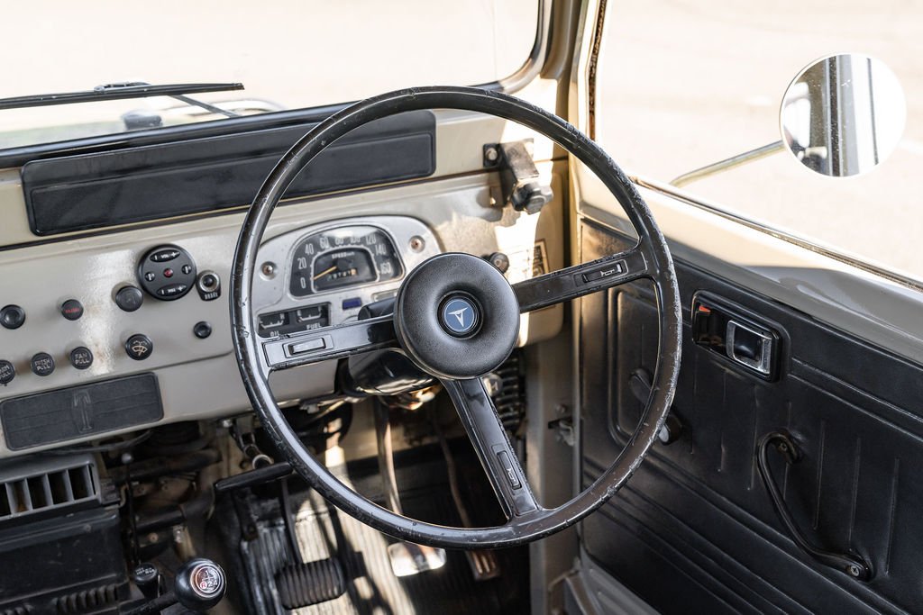 1976 TOYOTA LANDCRUISER FJ40 2D HARDTOP