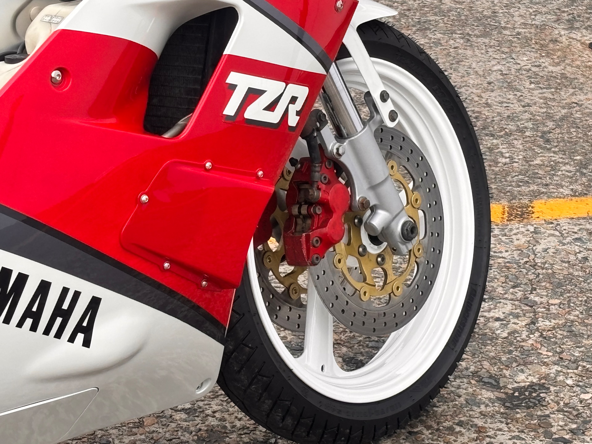 1990 YAMAHA TZR250 ROAD