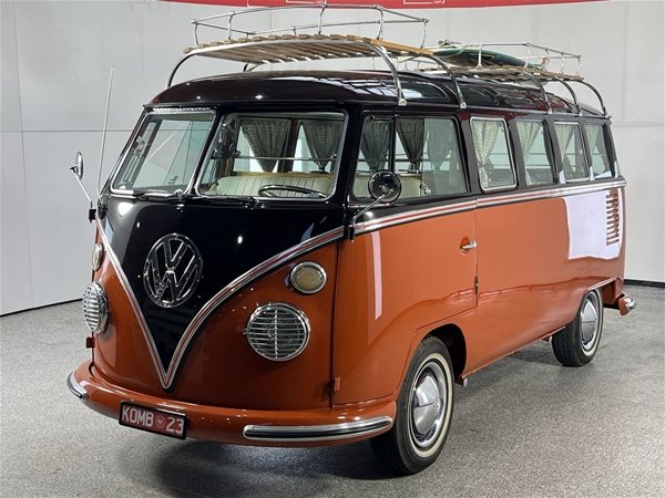1971 VOLKSWAGEN 23 SPLIT WINDOW KOMBI SAMBA VAN