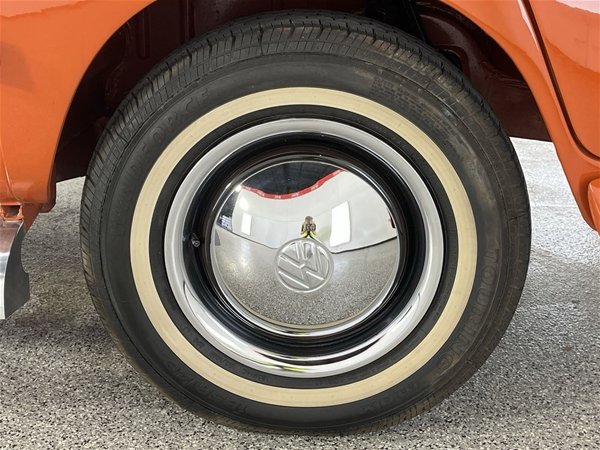 1971 VOLKSWAGEN KOMBI 4 SP MANUAL VAN