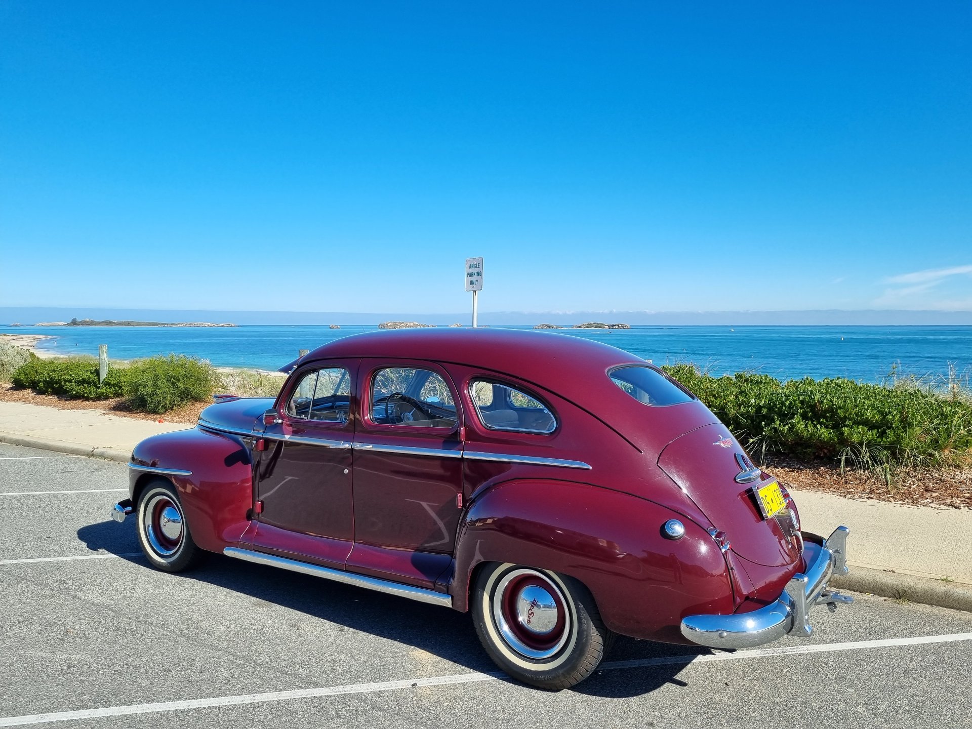 1946 DESOTO SUPER DELUXE 3 SP MANUAL 4D SEDAN