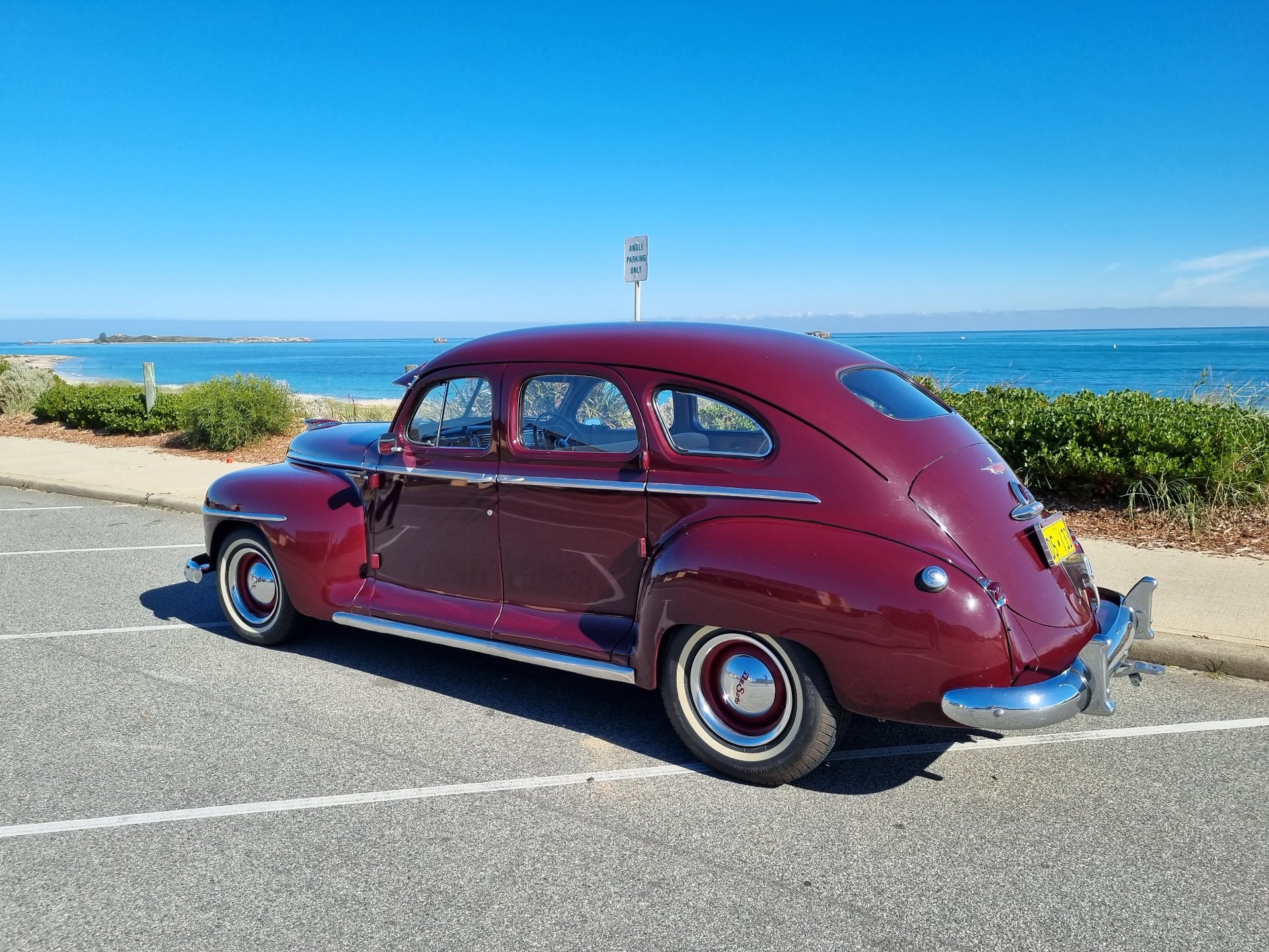 1946 DESOTO SUPER DELUXE 3 SP MANUAL 4D SEDAN