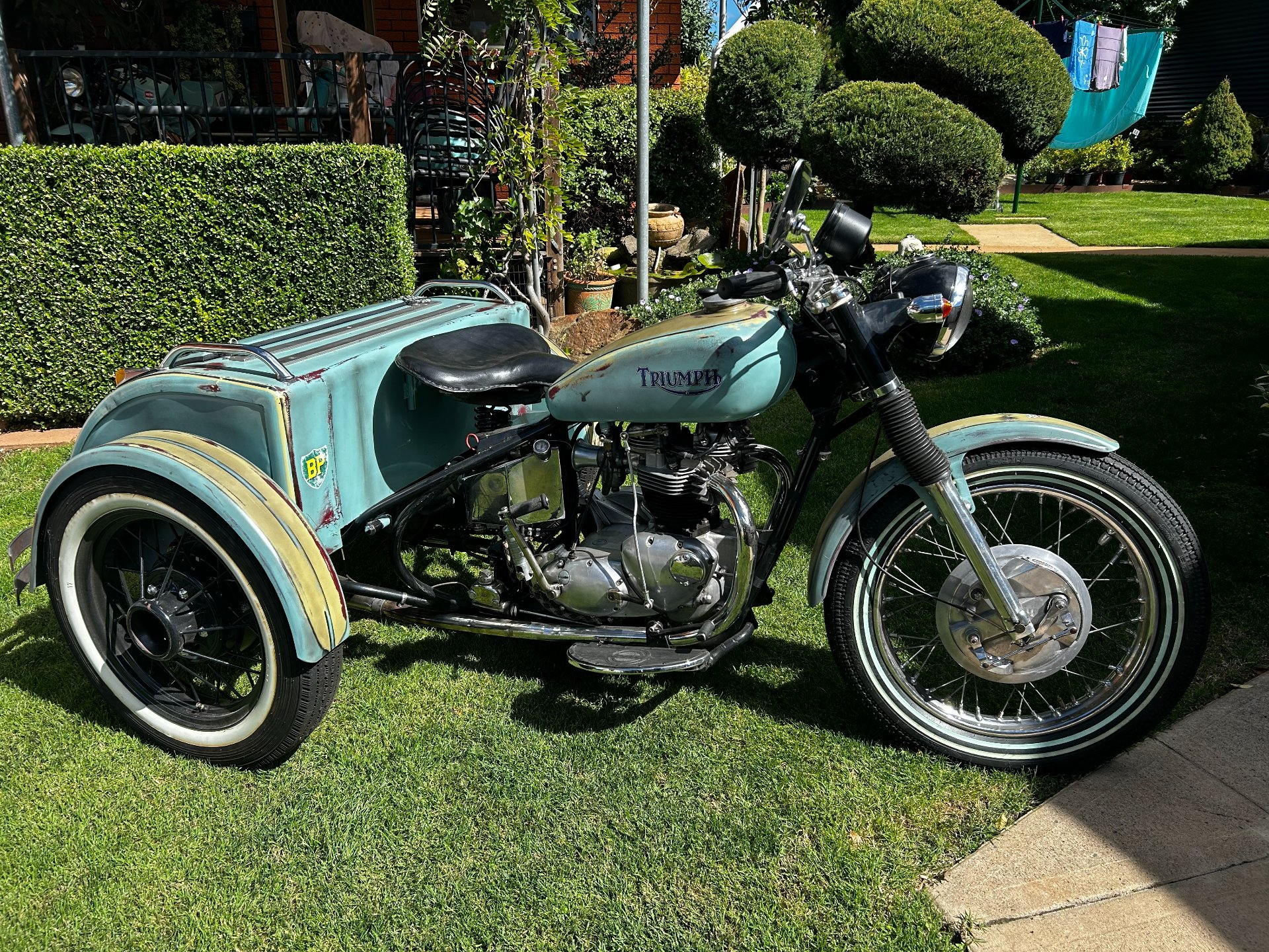 1963 TRIUMPH BONNEVILLE T120 ROAD
