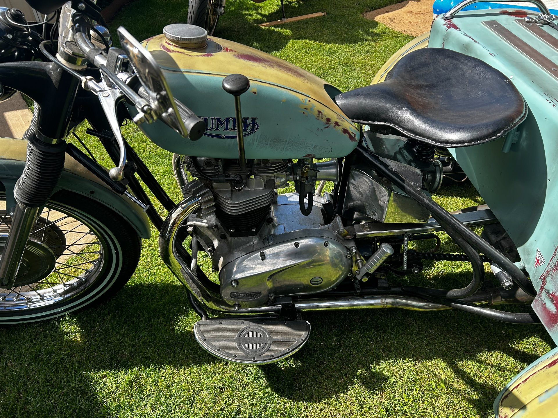 1963 TRIUMPH BONNEVILLE T120 ROAD