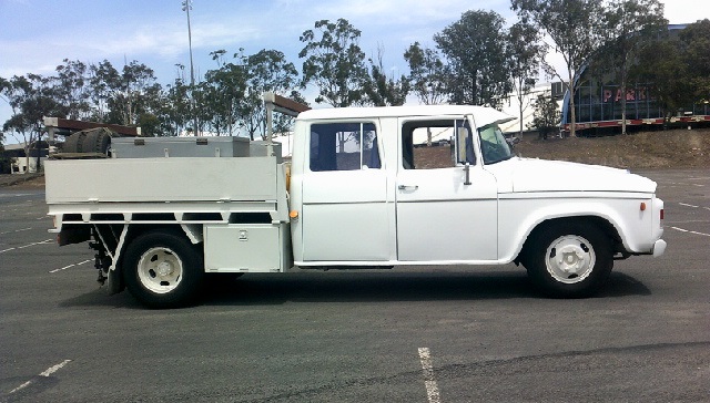 1974 DODGE D5N 300 CREW CAB TRUCK