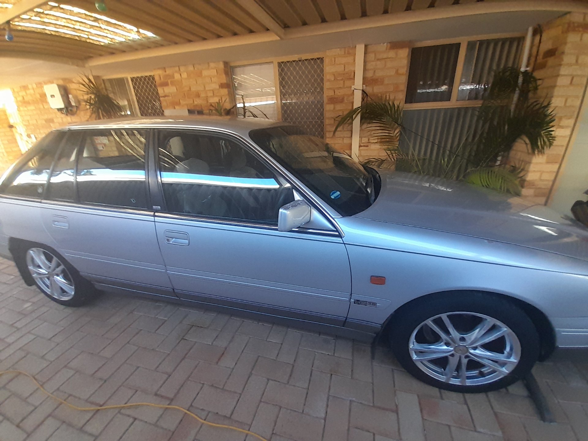 1995 HOLDEN STATESMAN VS V6 4 SP AUTOMATIC 4D SEDAN 