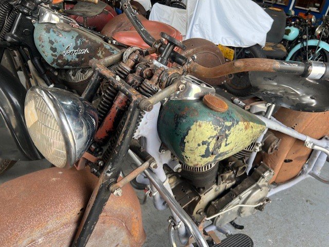1946 INDIAN CHIEF ROAD.