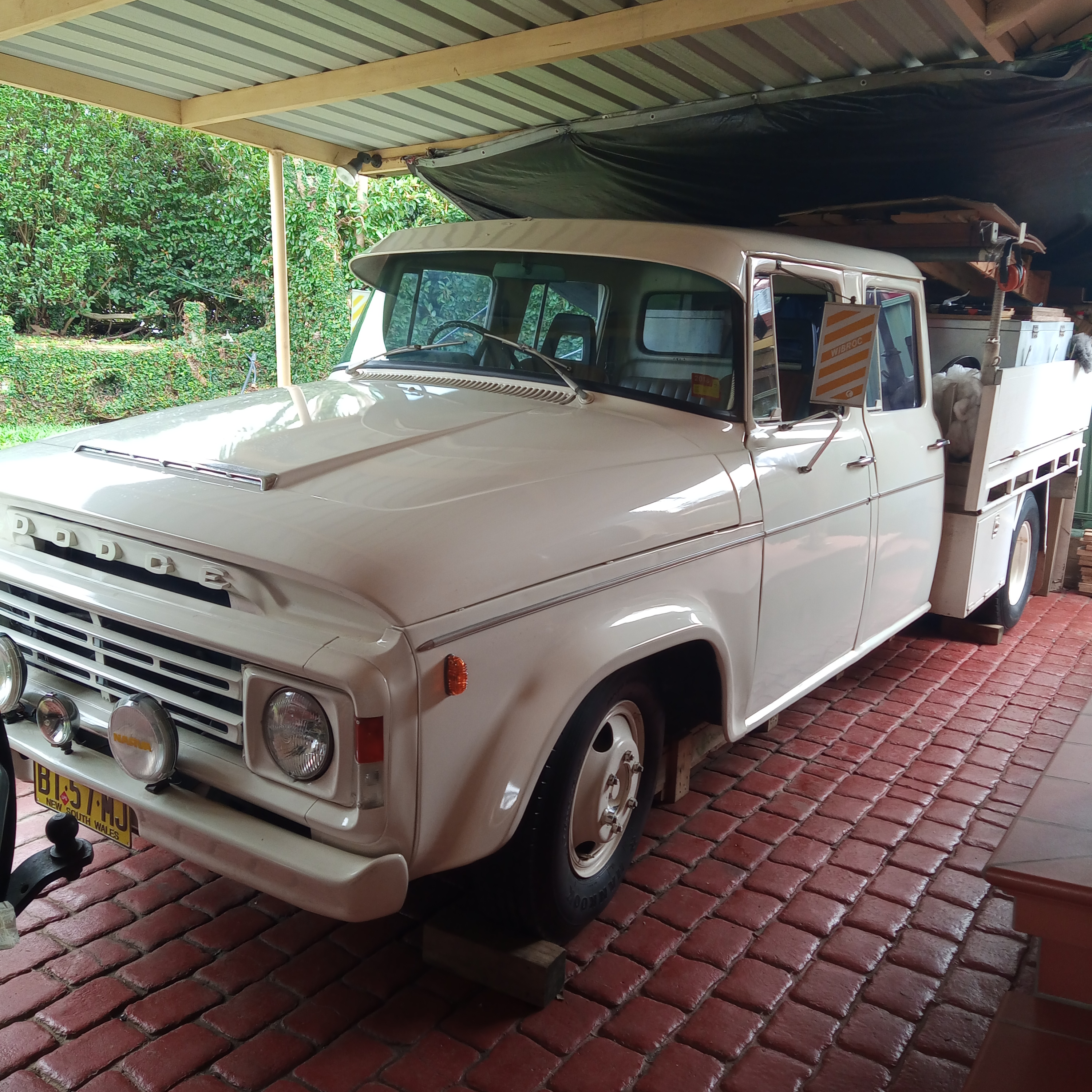 1974 DODGE D5N 300 CREW CAB TRUCK